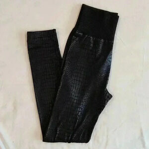 Charlie Paige Black Cocodrile Pattern Leggins